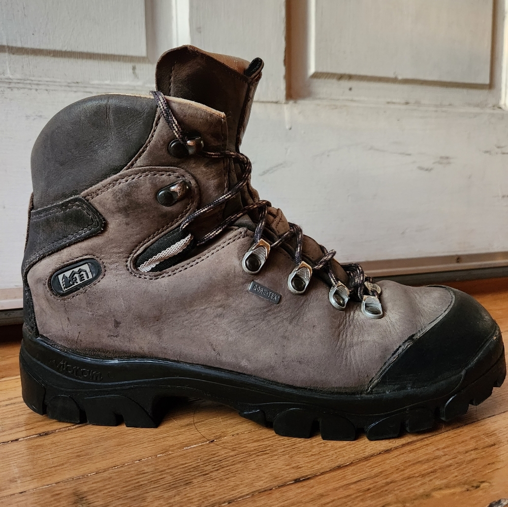 REI hiking boots by Raichle sz 10